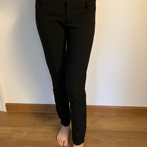 GilberGilmore Inc blk low rise trousers - size 4 - Picture 3 of 8